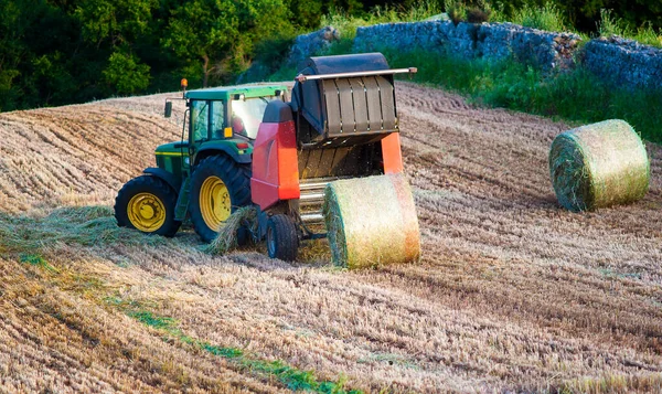 Empacadora Redonda Una Máquina Agrícola Utilizada Para Recoger Comprimir Principalmente — Foto de Stock