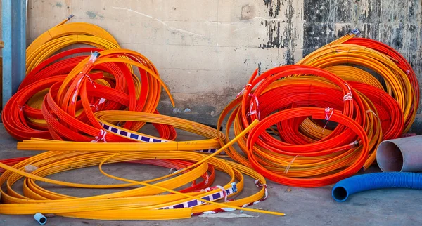 Bobines Bois Conduit Câble Pour Fibres Optiques Extérieur Dans Entrepôt — Photo