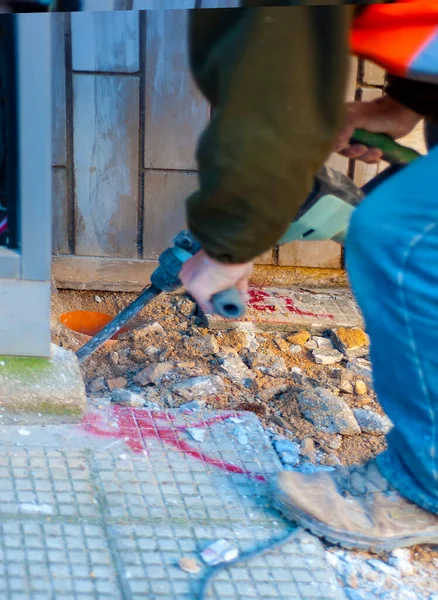 Bouwplaats Werknemer Met Behulp Van Jackhammer — Stockfoto