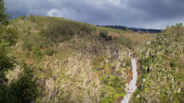 Waterfall view of the Paiva gangways — Stock Video