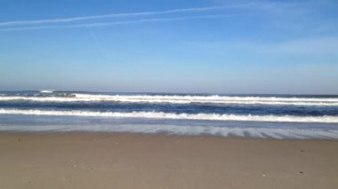 dalgalar deniz kum üzerinde