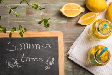 cam ev yapımı limonata 