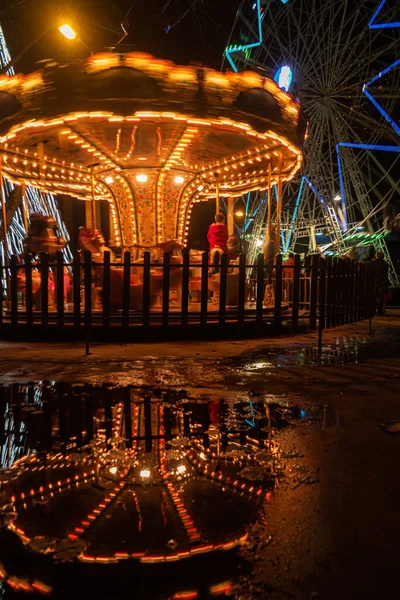 Fonte Novas Trädgård Med Julmarknad Och Färgat Pariserhjul Nära Ria — Stockfoto