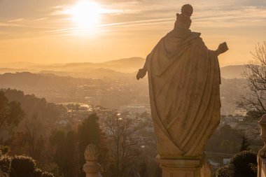 Bom Jesus do Monte (Portekiz 'de Bom Jesus de Braga Mabedi olarak da bilinir), Portekiz' in Braga eyaletinde yer alan bir şehirdir..