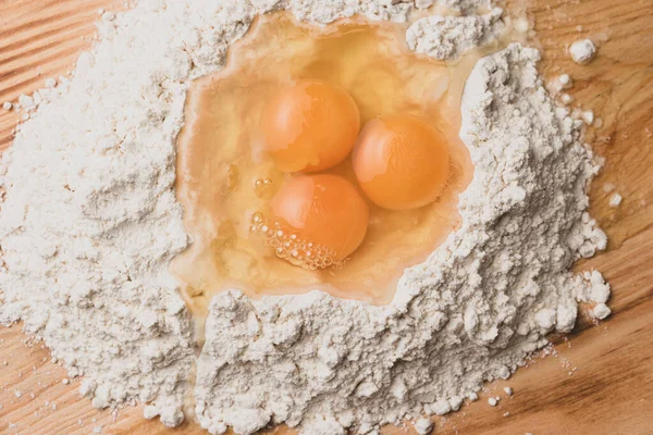 Harina Huevos Como Ingredientes Para Hacer Masa Pasta —  Fotos de Stock