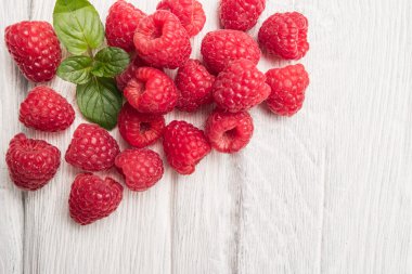 taze organik ahududu