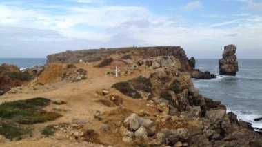 Nau dos Corvos Carvoeiro pelerinli Peniche, Portekiz