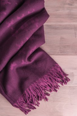 Yün yumuşak ve solucan eşarp