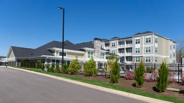 Suburban Residential Apartment Complex Building — Stock Photo, Image