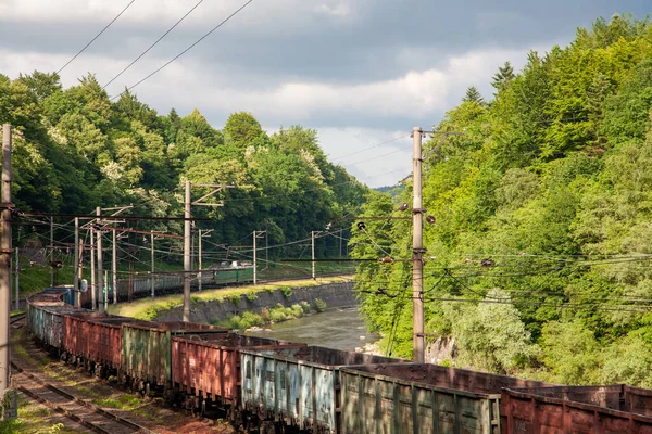 Skole Ucrania Junio 2021 Tren Eléctrico Carga Los Ferrocarriles Ucranianos — Foto de Stock