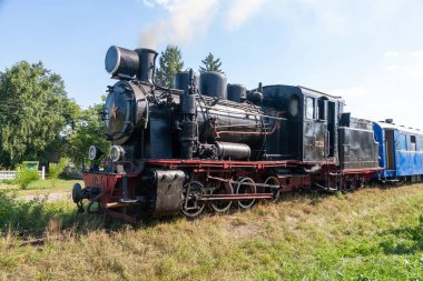 Bershad, Ukrayna - 10 Temmuz 2021: Bershad tren istasyonunda eski buharlı lokomotif Gr-280