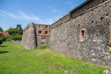 Uzhhorod, Ukrayna - 13 Ağustos 2021: Uzhhorod Ortaçağ Şatosu