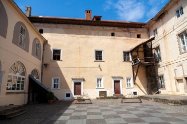 Uzhhorod, Ukrayna - 13 Ağustos 2021: Uzhhorod Ortaçağ Şatosu