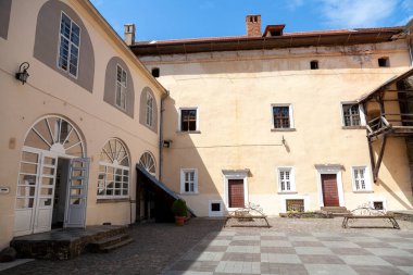 Uzhhorod, Ukrayna - 13 Ağustos 2021: Uzhhorod Ortaçağ Şatosu