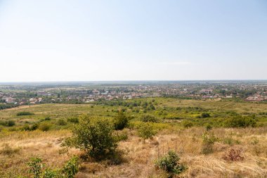 Berehove, Ukrayna - 15 Ağustos 2021: Berehove şehrine Büyük Birlik Haçı ile Fron Hill