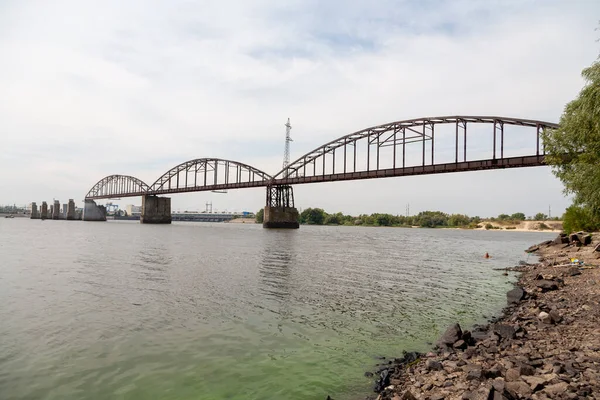 Kaniv Ucrania Agosto 2021 Puente Ferroviario Abandonado Sobre Río Dnipro —  Fotos de Stock