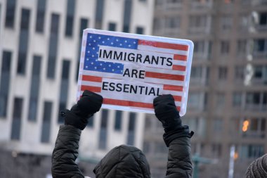 Manhattan 'ın aşağısında, göçmen bürosunun sivillerin Minneapolis' te öldürülmesi sonrasında ICE karşıtı protesto.