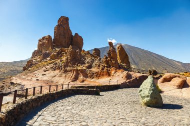  Roques de Garcia, Tenerife, Spain clipart