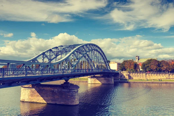 Aspetto vintage del fiume Vistola nel centro storico di Cracovia, Polonia — Foto Stock