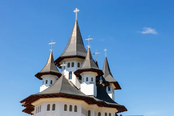 Pravoslavná církev v Manastirea Prislop, Maramures země, Rumunsko — Stock fotografie
