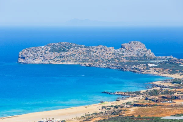 Blick auf den schönen Strand von Falasarna auf Beton, Griechenland — Stockfoto