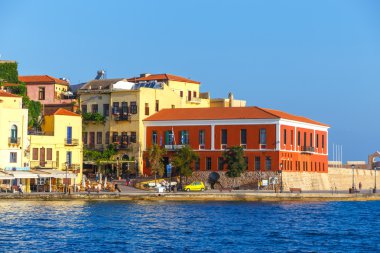 Hanya Girit - 25 Maj, 2016: Sabah görünümü Chania, Yunanistan eski liman. Hanya Girit ikinci büyük kentidir.