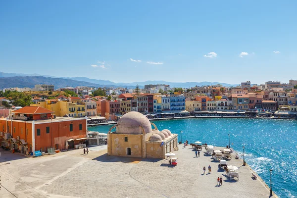 Chania, Crete - 25 Maj, 2016: Aerial view of the old harbor  in Chania, Greece. Chania is the second largest city of Crete — Stock Photo, Image