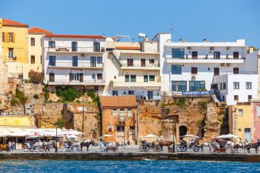 Hanya Girit - 25 Maj, 2016: Hanya, Yunanistan eski liman görünümünü. Hanya Girit ikinci büyük kentidir.