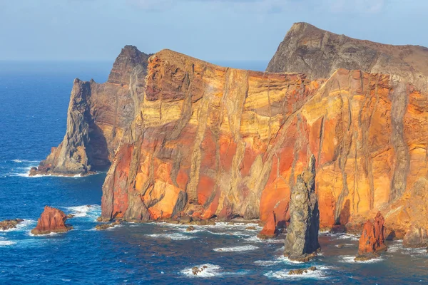 Klippen am Ponta de Sao Lourenco, Madeira, Portugal — Stockfoto