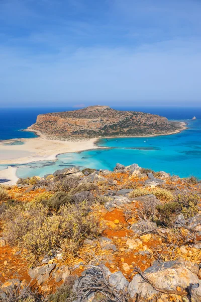 美しい浴槽ラグーンとクレタ島の Gramvousa 島 — ストック写真