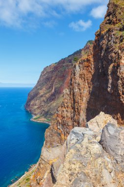 görkemli görünümünü Kayalıklar, Madeira, Portekiz