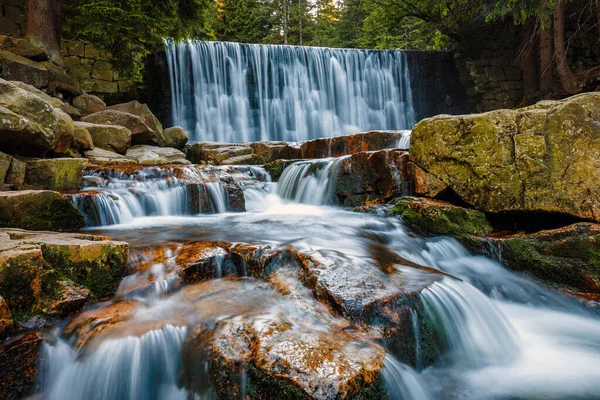 Vacker Natur Wild Waterfall Lomnica Floden Karpacz Polen — Stockfoto