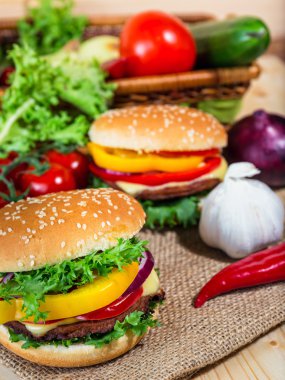taze sebze, ev yapımı hamburger yakın çekim