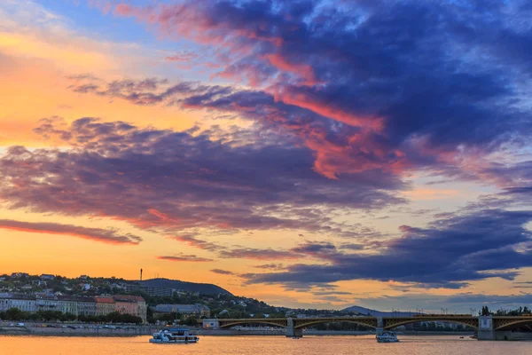 Panorama of Budapest at sunset, Hungary — Stock Photo, Image