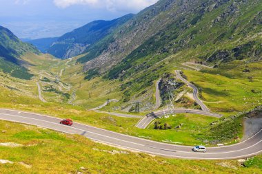 Transfagarasan dağ yolu, Romen Karpatlar