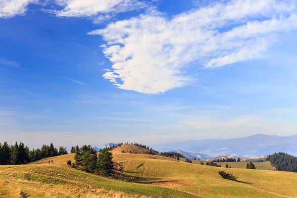 秋の山の風景 — ストック写真