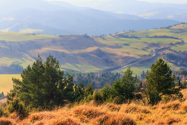 Autunno paesaggio montano — Foto Stock