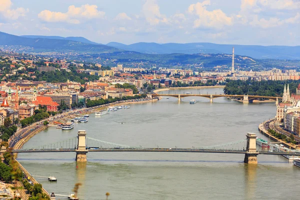 Budapest y el río Danubio vista panorámica, Hungría, Europa — Foto de Stock