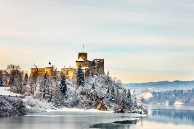Niedzica Castle, Polonya'nın güzel manzara