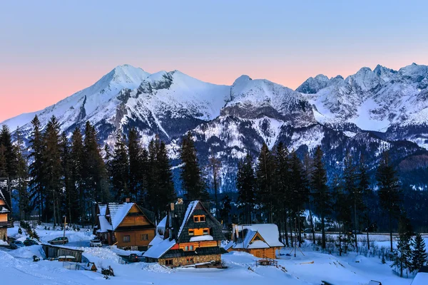 Paesaggio invernale delle Alte Montagne Tatra, Polonia — Foto Stock