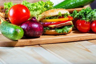 taze sebze, ev yapımı hamburger yakın çekim 