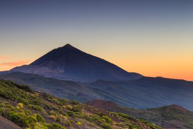 Günbatımı üzerinde Teide yanardağı, Tenerife, Kanarya Adaları, İspanya