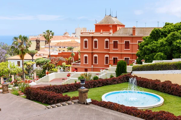 Botaniska trädgården i La Orotava stad, Tenerife, Kanarieöarna — Stockfoto