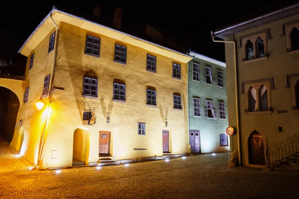 Historisches Zentrum von Sighisoara bei Nacht — Stockfoto