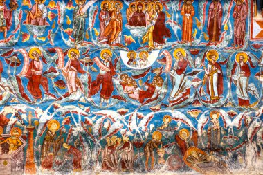Vatra Moldovitei, Romanya, 06 Temmuz 2015: Moldovita Manastırı, bir ünlü boyalı manastır Romanya, Unesco miras, Romanya
