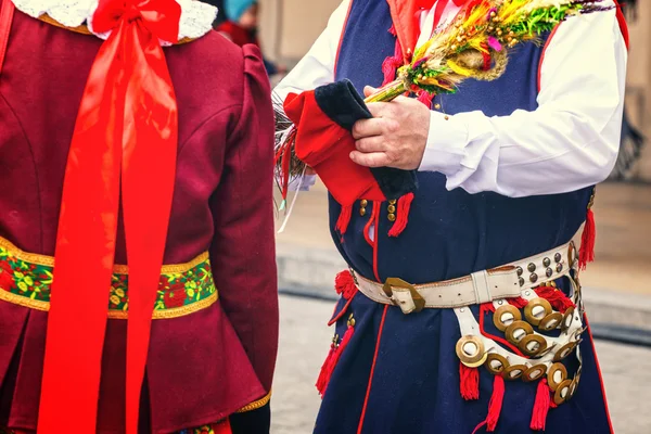 Etnische kostuums — Stockfoto