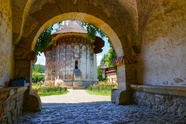 Il monastero di Sucevita è un monastero ortodosso rumeno situato nel comune di Sucevitai, contea di Suceava, Moldavia, Romania — Foto Stock