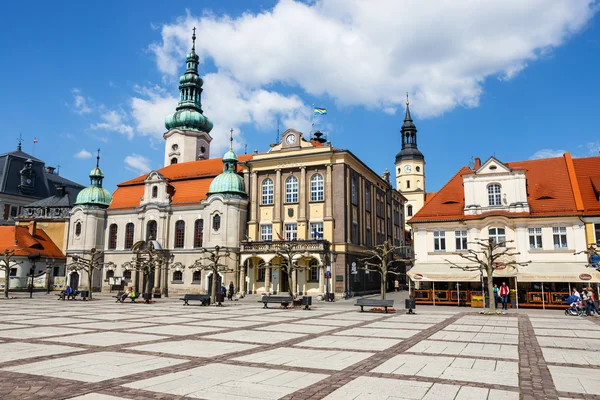 Pszczyna, Polska - 21 kwietnia 2015: Historyczne centrum Pszczyny w regionie Śląska, Polska — Zdjęcie stockowe