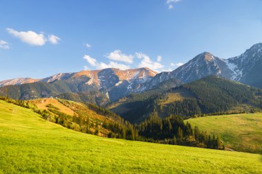 Görünüm Belianske Tatra Dağları, Slovakya