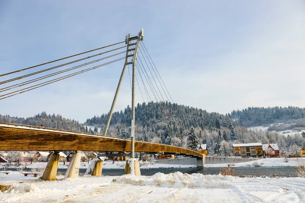 Paesaggio invernale a Pieniny Mountains, Polonia — Foto Stock